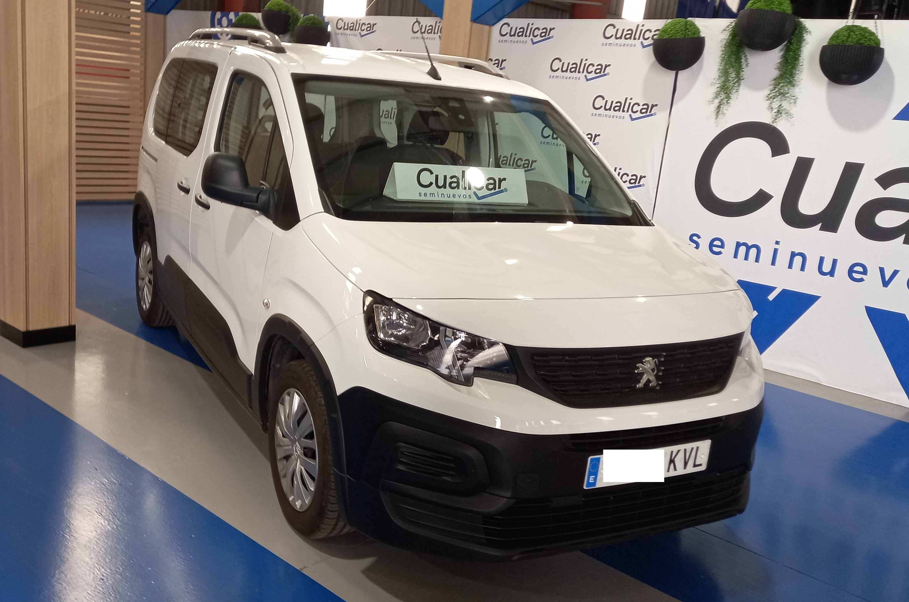 Vehículo ocasión PEUGEOT RIFTER 1.5 ACCESS en Galicia